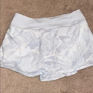 Lulu lemon tennis skirt